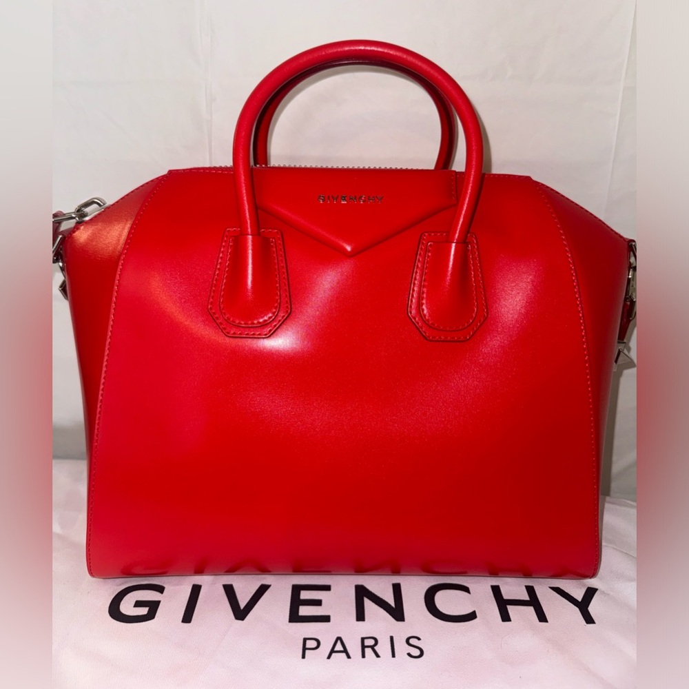 Brand New Givenchy Antigona Medium Red Leather Tote Handbag